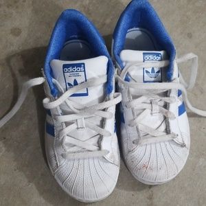 Adidas unisex tennis shoes